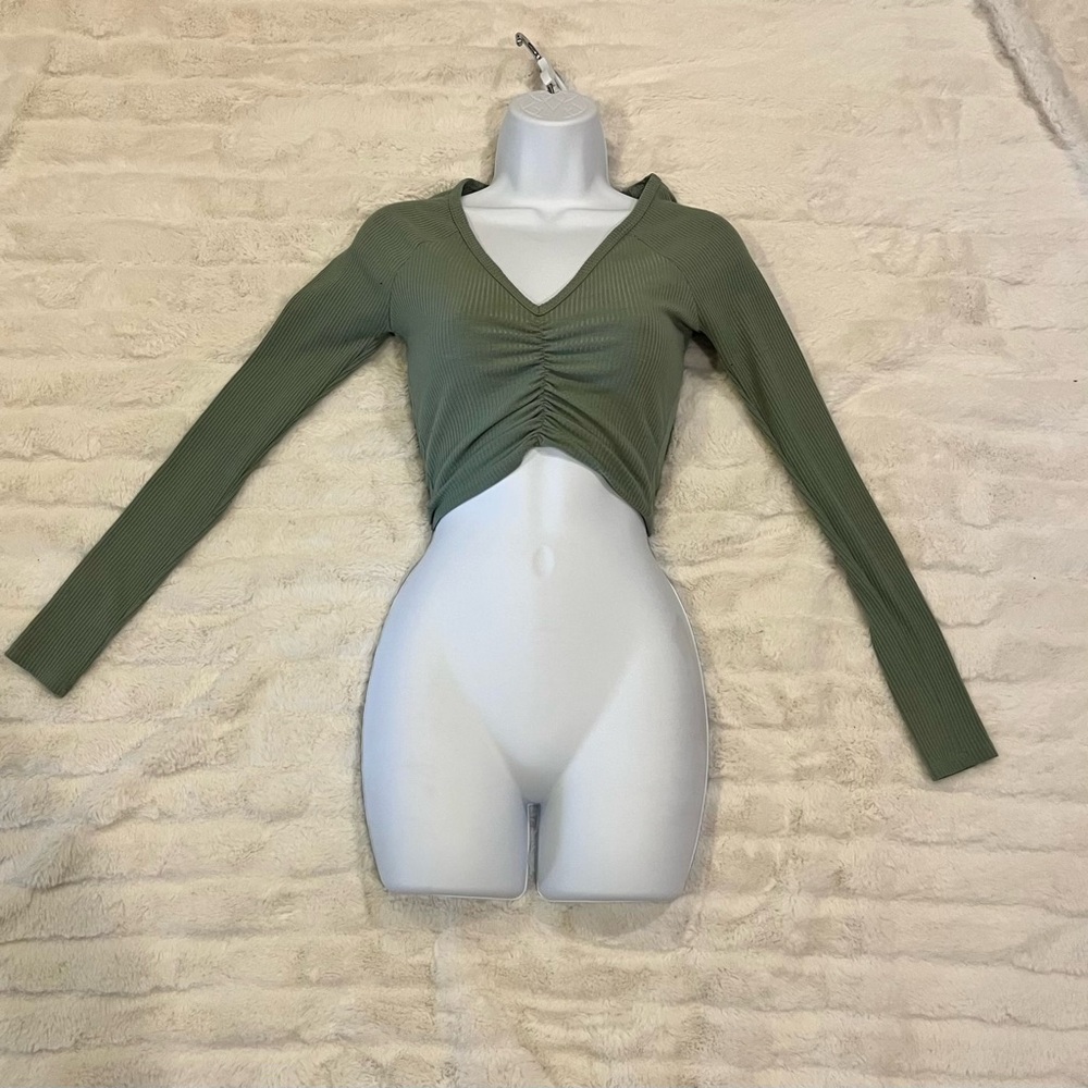 Long sleev sage green crop top size S